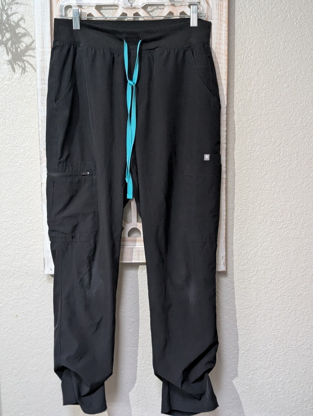 Figs Black Technical Collection Scrub Pants Womens Medium Petite Rouched Ankles